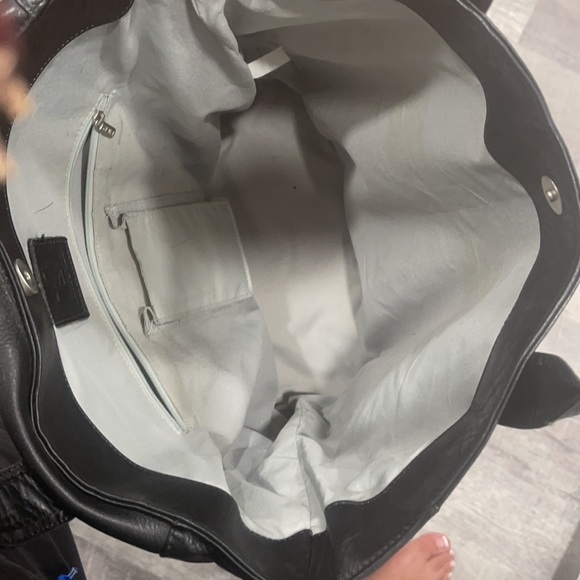 Piel - Picture 4 of 10